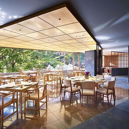 Hilton Tokyo Hotel Exterior photo