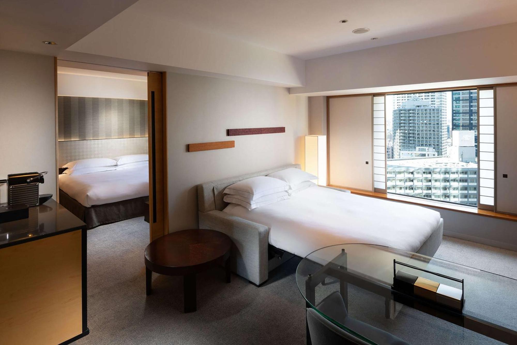 Hilton Tokyo Hotel Exterior photo